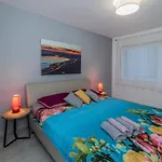 Apartman Doris Апартаменты Каштела
