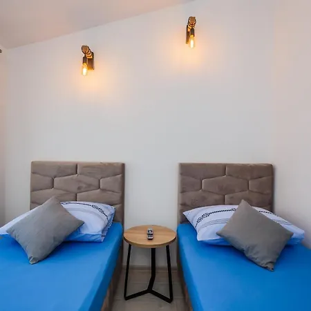 Apartman Doris شقة
